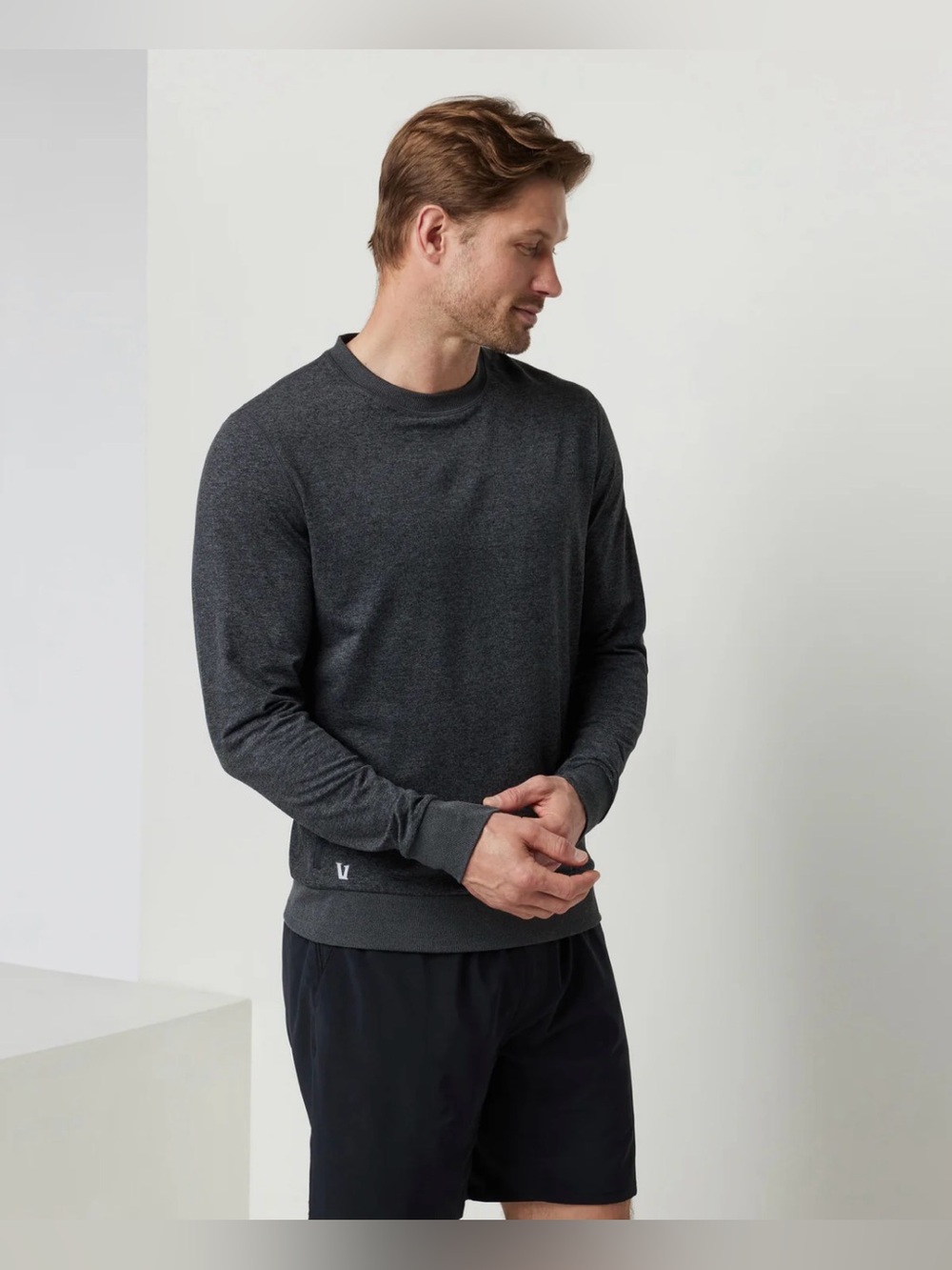 NWT Vuori Ponto Performance Crew Large Charcoal Gray DreamKnit